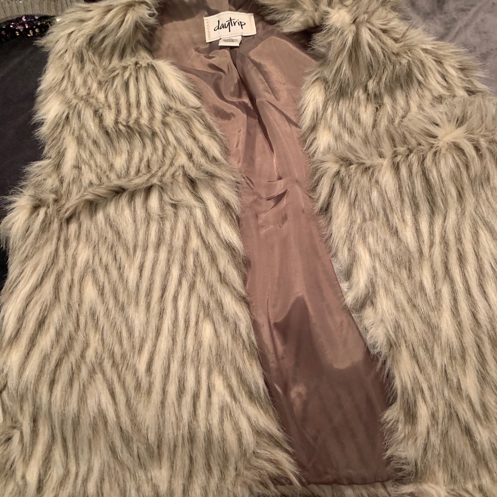Day trip furry vest